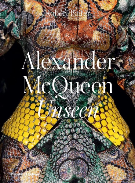 Фото Alexander McQueen. Unseen