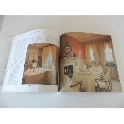 Curtain book