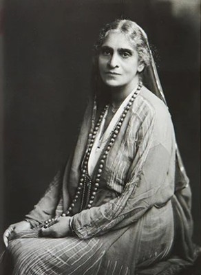 Inspirational Women. Rediscovering Stories in Art, Science and Social Reform