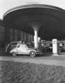 Фото Gas Stations: An Illustrated History 7