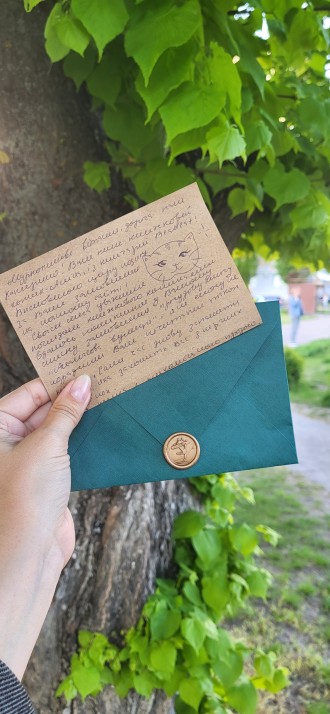 Ну життєво необхідні книжки😊